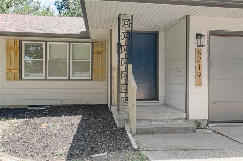 8219 85th Ter, Raytown, MO 64138