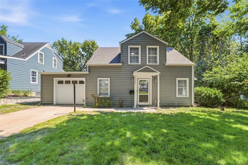 3005 50th Ter, Westwood, KS 66205