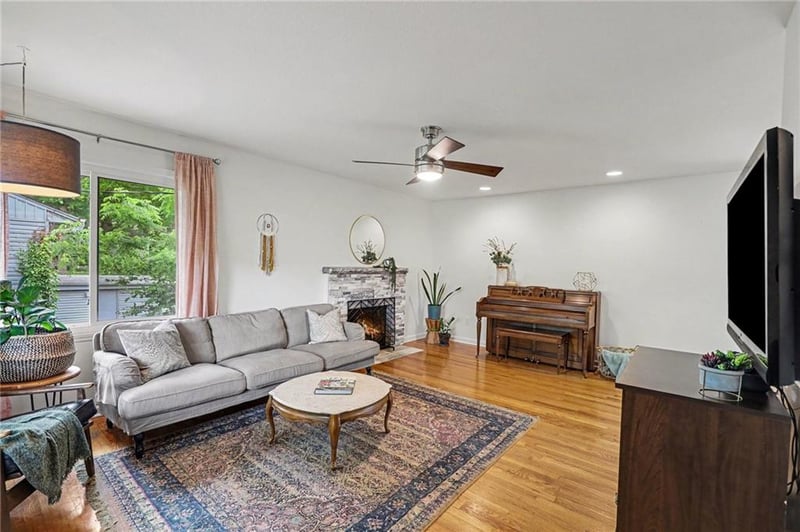 8246 Webster Ave, Kansas City, KS 66109