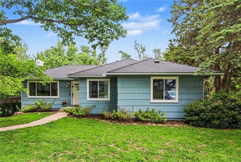 8246 Webster Ave, Kansas City, KS 66109
