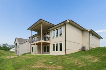 2717 NE 91st Pl, Kansas City, MO 64156