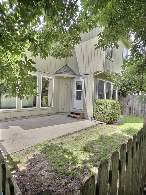 7117 Mccoy St, Shawnee, KS 66227
