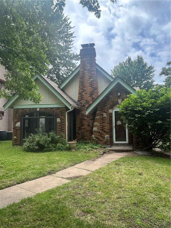 231 72nd Ter, Kansas City, MO 64114