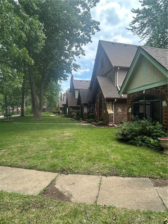 231 72nd Ter, Kansas City, MO 64114