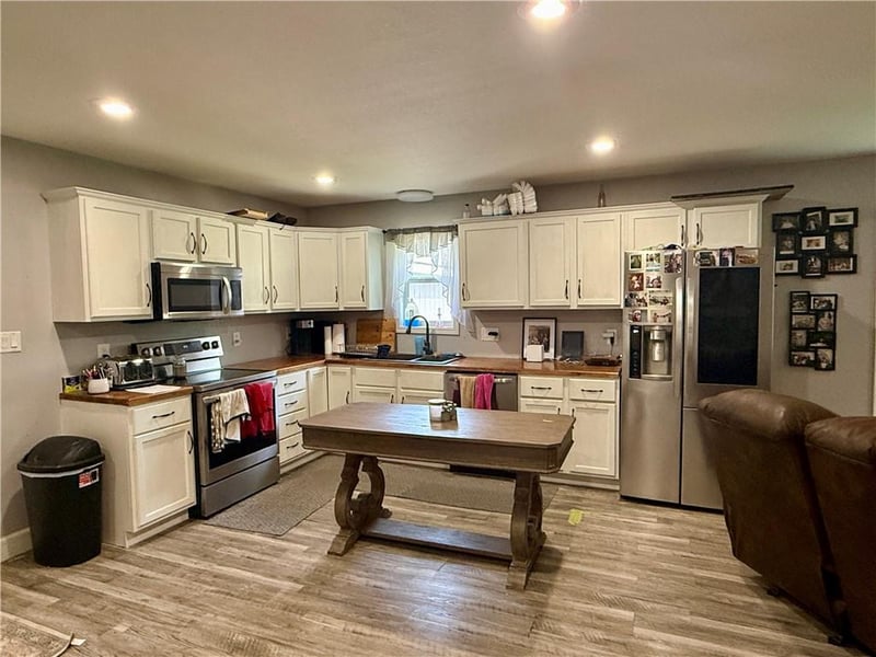 702 Kansas St, Burlington, KS 66839