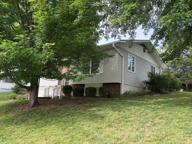 108 Westside Dr, Atchison, KS 66002