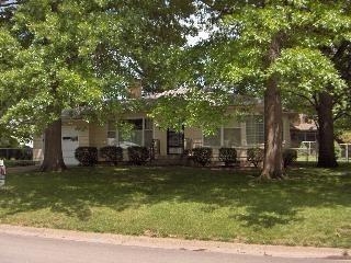 2709 Fuller Ave, Independence, MO 64052