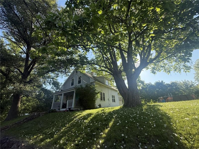 402 Auburn Ave, Oregon, MO 64473