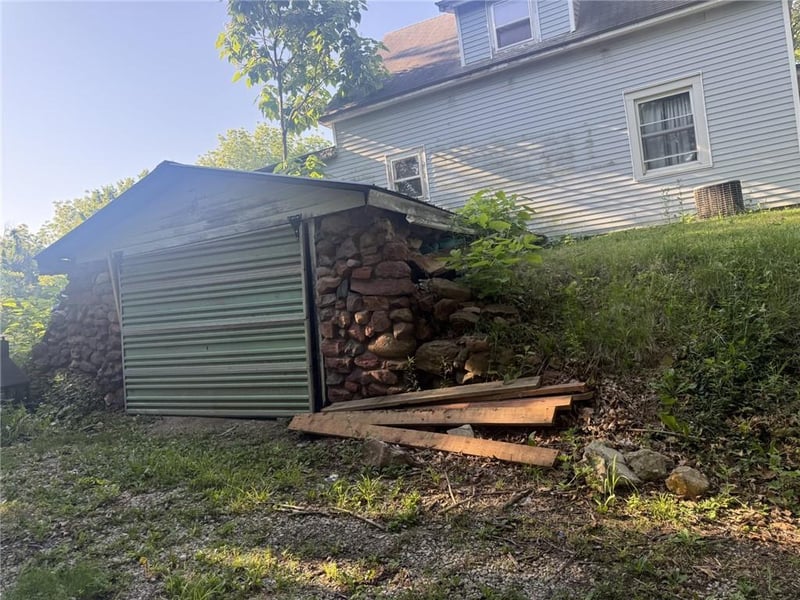 402 Auburn Ave, Oregon, MO 64473