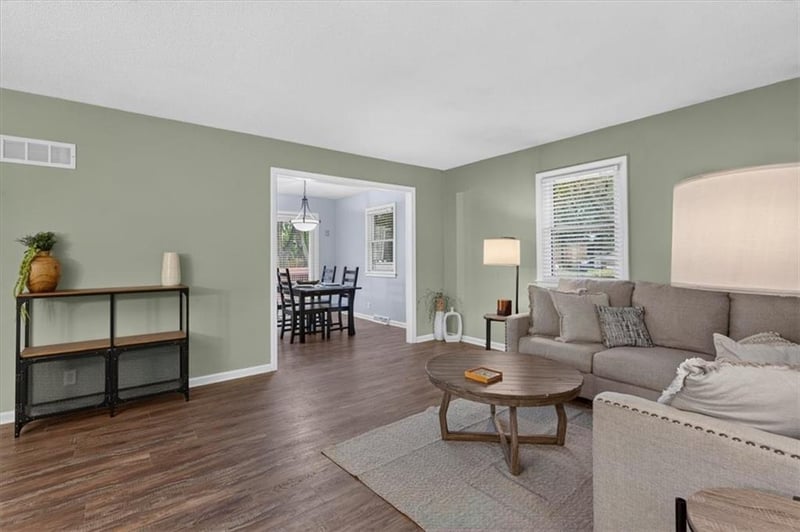 1001 Lakeview Blvd, Lee's Summit, MO 64081