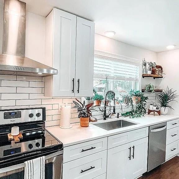 7221 W 61st St, Overland Park, KS 66202