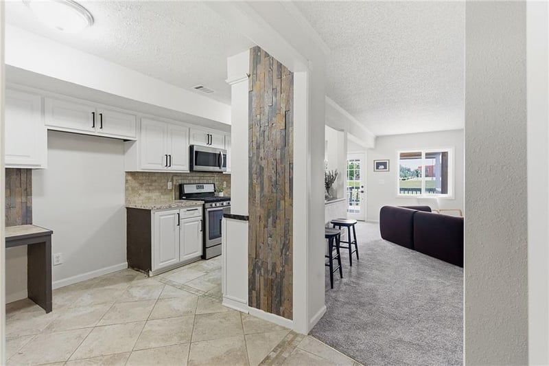1313 123rd Ter #B, Olathe, KS 66061