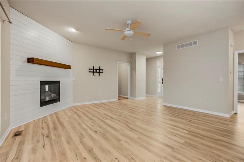 675 Evergreen St, Gardner, KS 66030