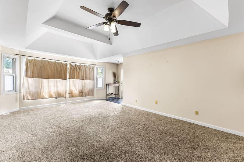 1218 10th St, St Joseph, MO 64501