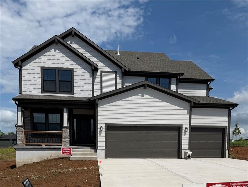 6100 Barth Rd, Shawnee, KS 66226