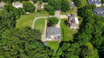 604 NW 64th St, Kansas City, MO 64118