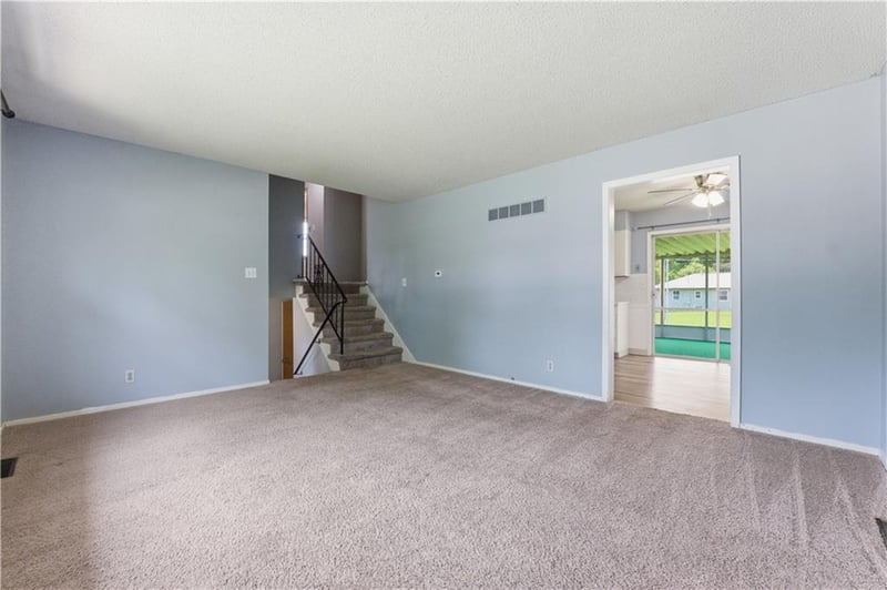 7514 Virginia Ave, Gladstone, MO 64118