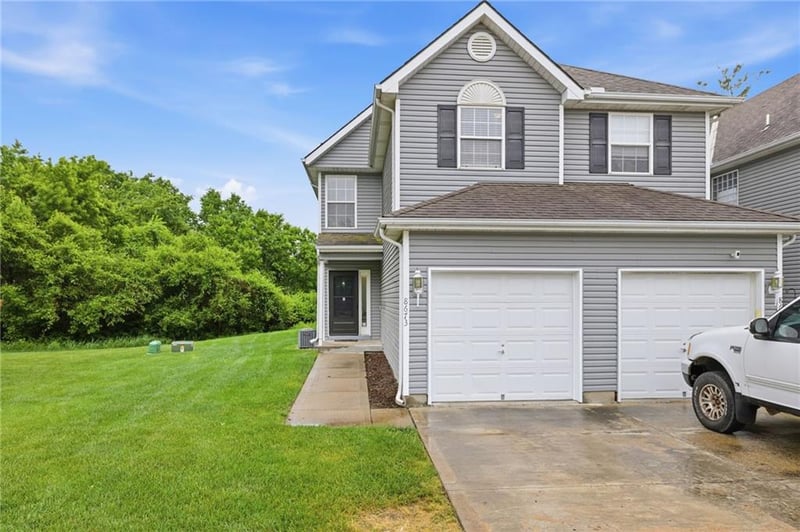 8673 NE 97th Ter, Kansas City, MO 64157