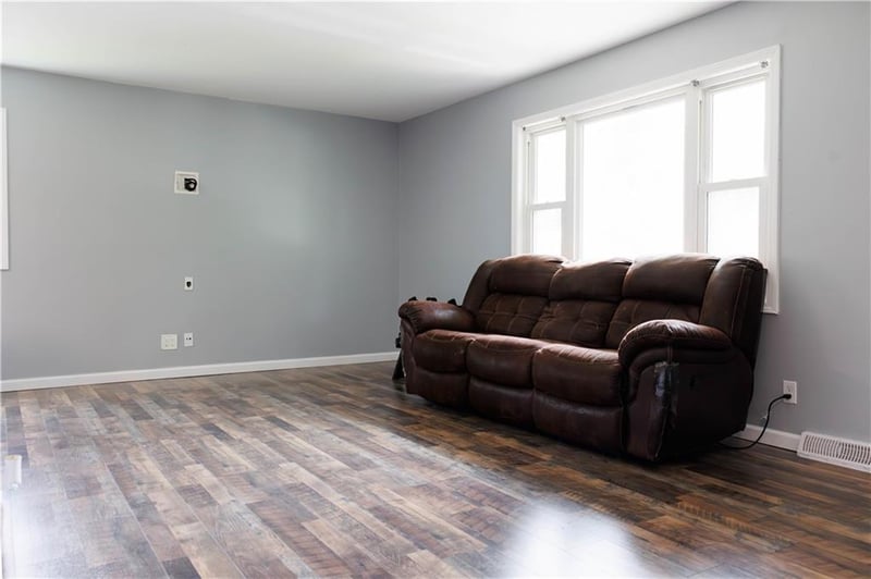 8116 50 St, Kansas City, MO 64119