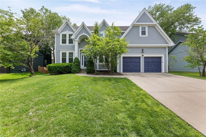 5101 158th St, Overland Park, KS 66224