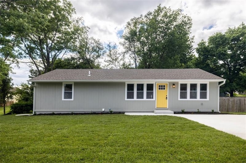 106 Baldwin St, Belton, MO 64012