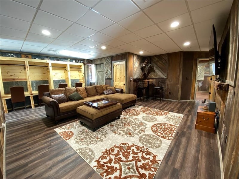 411 5th St, Mccune, KS 66753