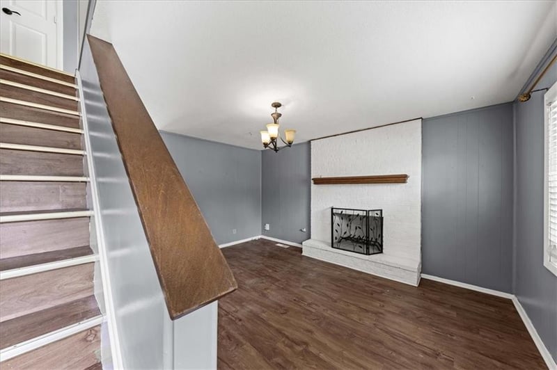 3701 NE 67th St, Gladstone, MO 64119