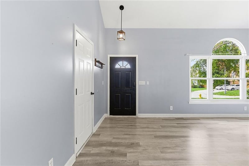 603 Mayberry Ct, Raymore, MO 64083
