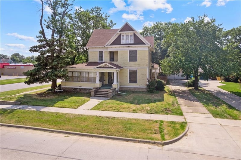 301 10th St, Independence, KS 67301