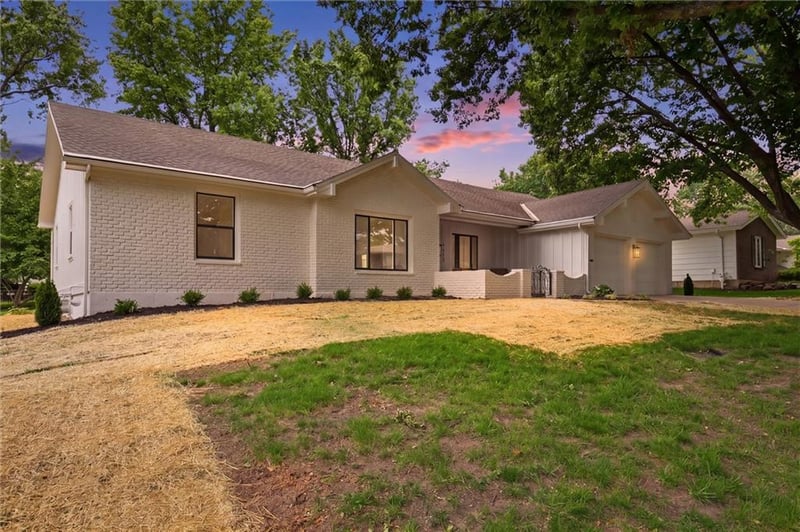 7523 W 98th Ter, Overland Park, KS 66212