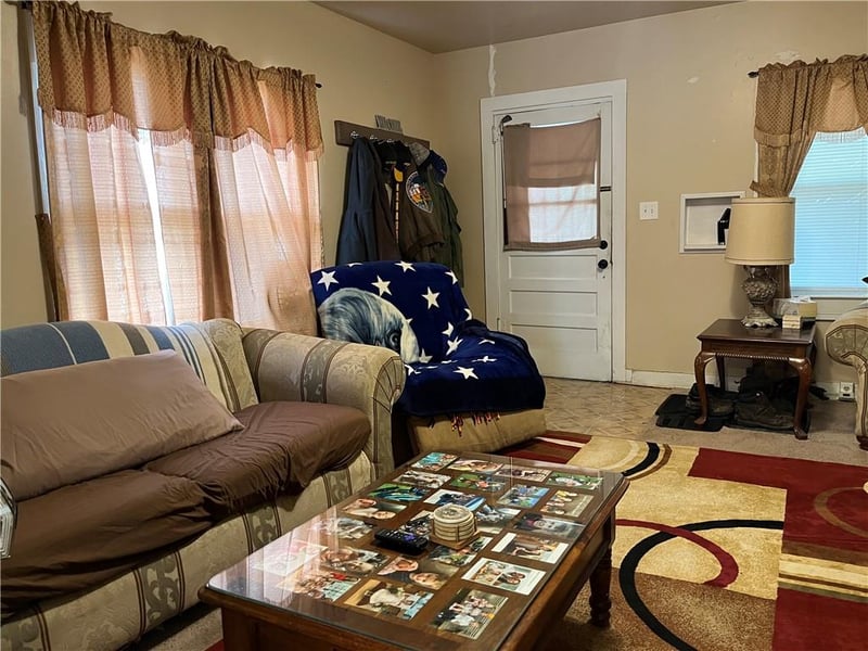 120 Main St, Warrensburg, MO 64093