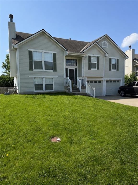 14648 Laquinta Dr, Grandview, MO 64030