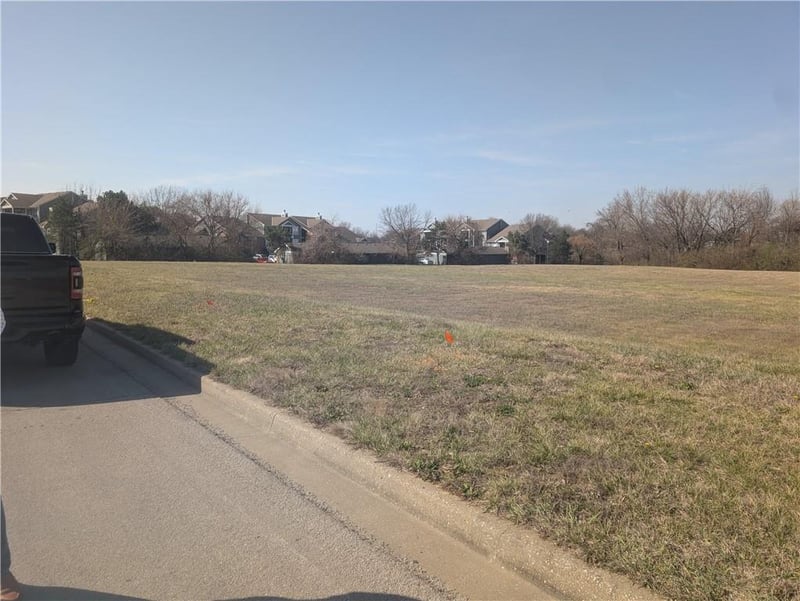 129th & Somerset Ter, Olathe, KS 66062