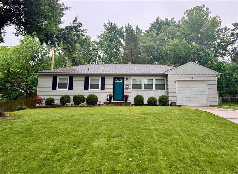 5801 81st St, Prairie Village, KS 66208