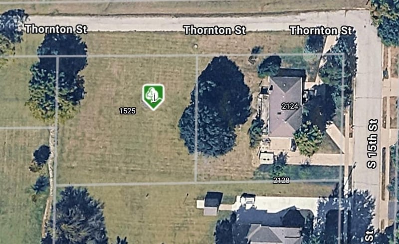 1525 Thornton St, Leavenworth, KS 66048