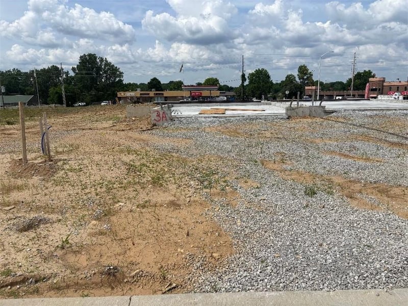 15550 47th Ter, Kansas City, MO 64136