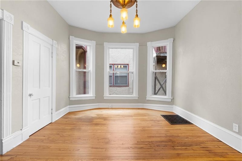 505 Garfield Ave, Kansas City, MO 64124