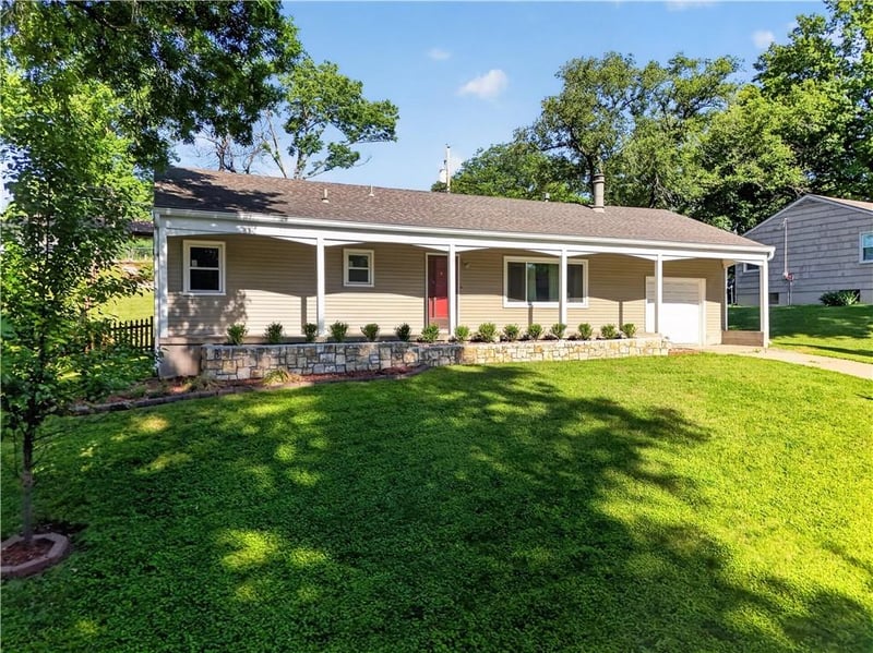 3940 Grand Ave, Kansas City, MO 64116