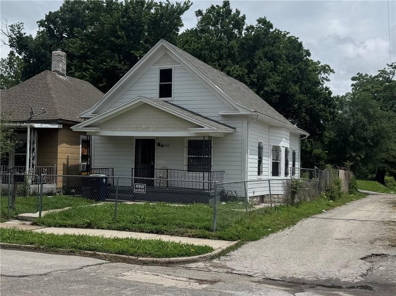 533 Drury Ave, Kansas City, MO 64123