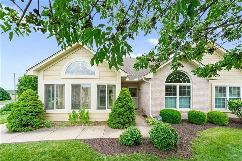 1958 139th Ter, Overland Park, KS 66224