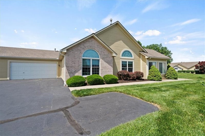 1958 139th Ter, Overland Park, KS 66224