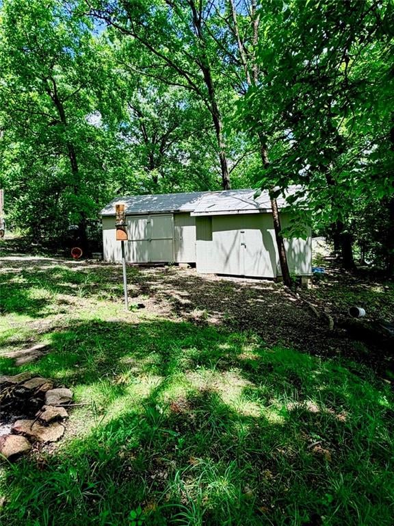 33 Lakeside Dr, La Cygne, KS 66040