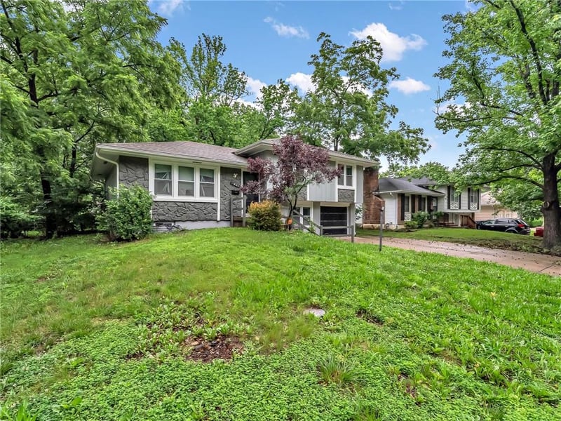 11805 Fuller Ave, Kansas City, MO 64134