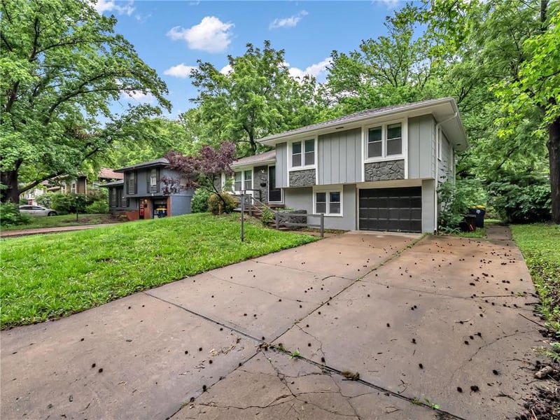 11805 Fuller Ave, Kansas City, MO 64134