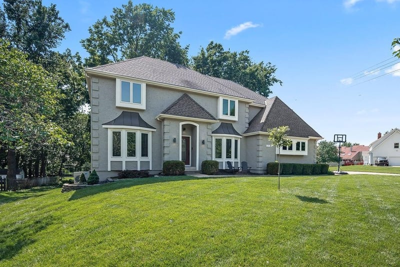12304 Nieman Rd, Overland Park, KS 66213
