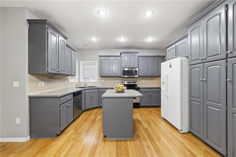 361 Westhoff Pl, Gardner, KS 66030