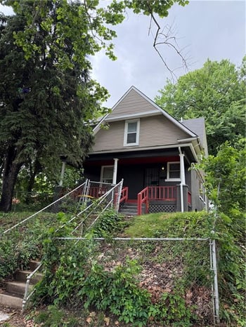 1106 Agnes Ave, Kansas City, MO 64127