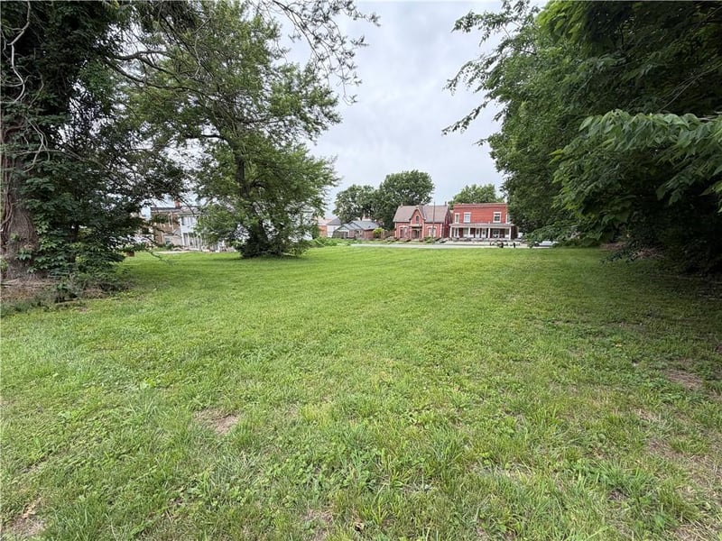 717 - 719 South 10th St, St Joseph, MO 64501