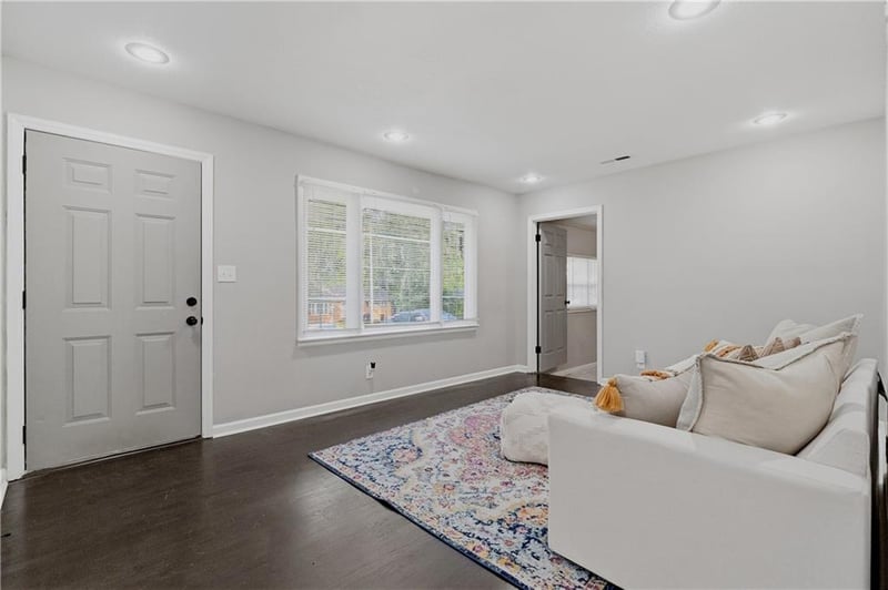 10515 Palmer Ave, Kansas City, MO 64134