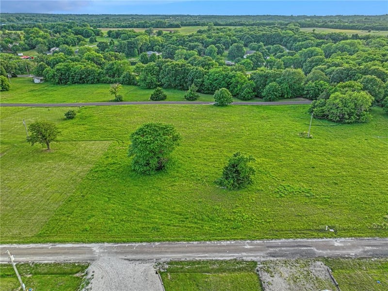 SU Lot 2511 Gulfstream Dr, Gallatin, MO 64640